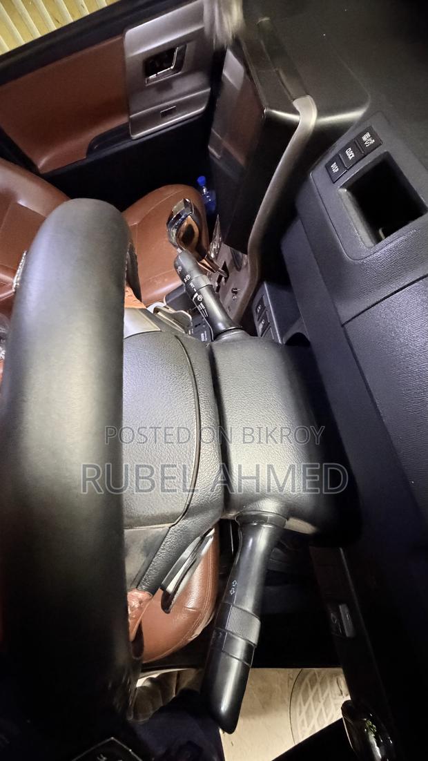 Toyota Noah 2.0 158hp FWD (8 Seater) 2012 Pearl