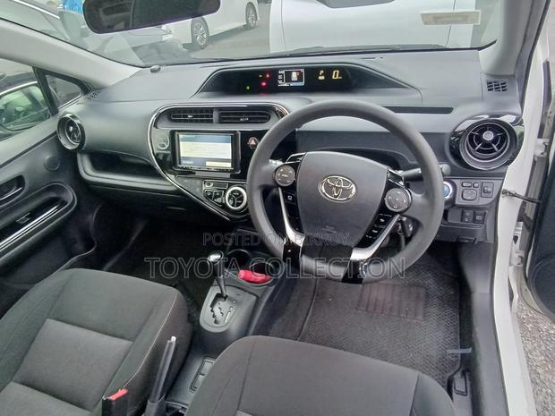 Toyota Aqua 2021 Pearl