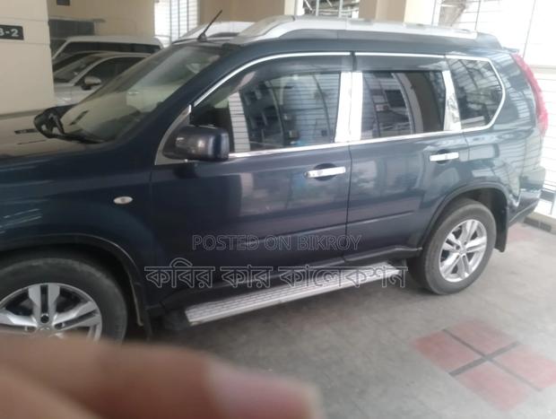 Nissan X-Trail 2011 Gray