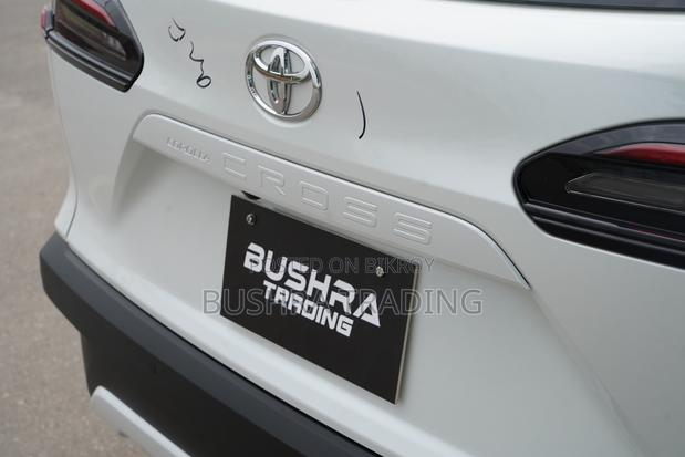 New Toyota Corolla Cross LE 2026 Pearl