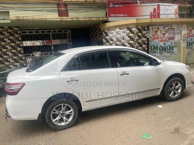 Toyota Premio 2009 White