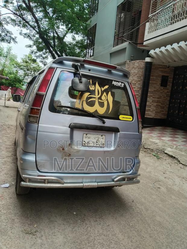 Toyota Noah 2001 Silver