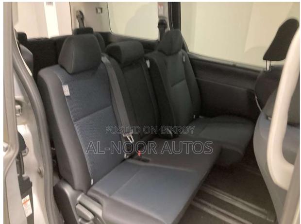 Toyota Noah 2021 Silver