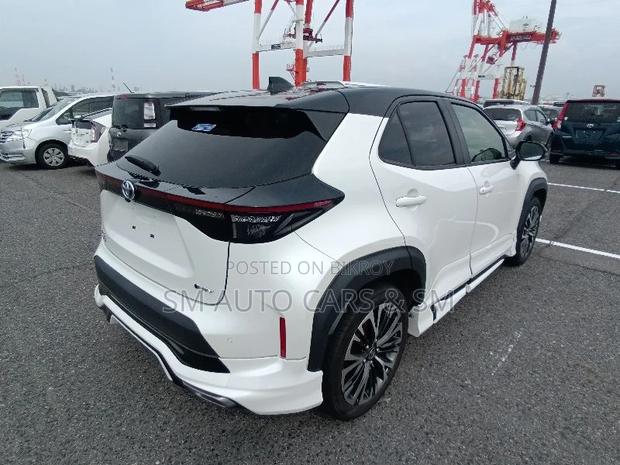 Toyota Yaris Cross 1.5 Hybrid FWD 2021 Pearl