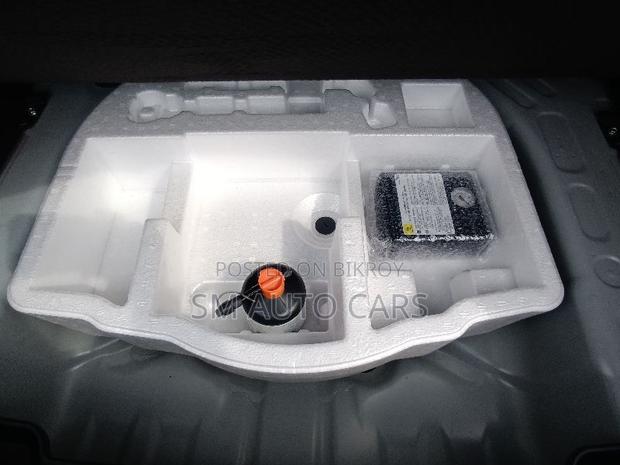 Toyota Yaris Cross 1.5 Hybrid FWD 2021 Pearl