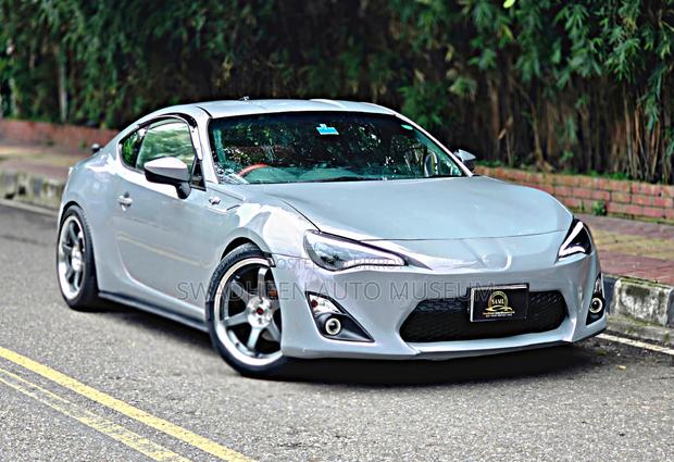 Toyota GT86 2012 Gray