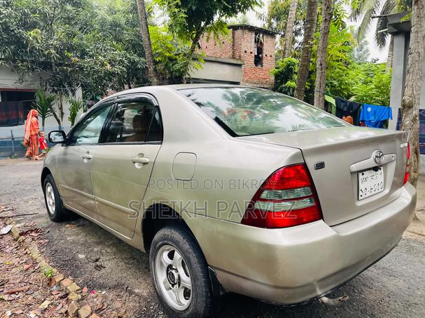 Toyota Corolla Sedan 2003 Gold
