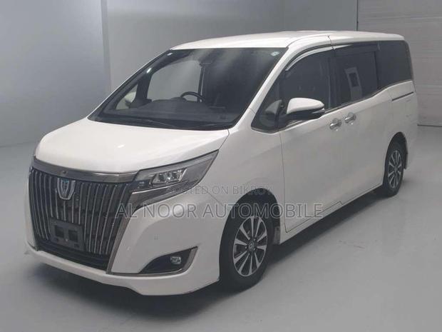 Toyota Esquire 2021 Pearl