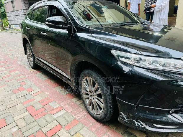 Toyota Harrier 2020 Black