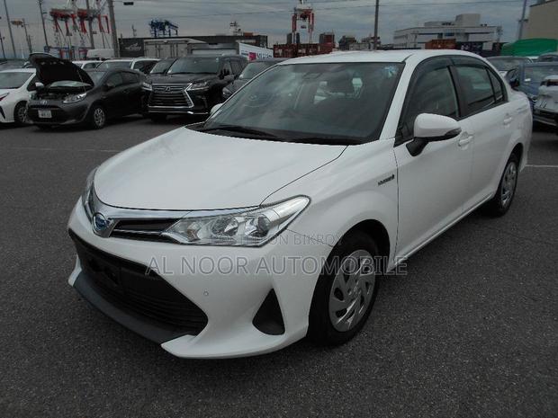 Toyota Axio 2021 White
