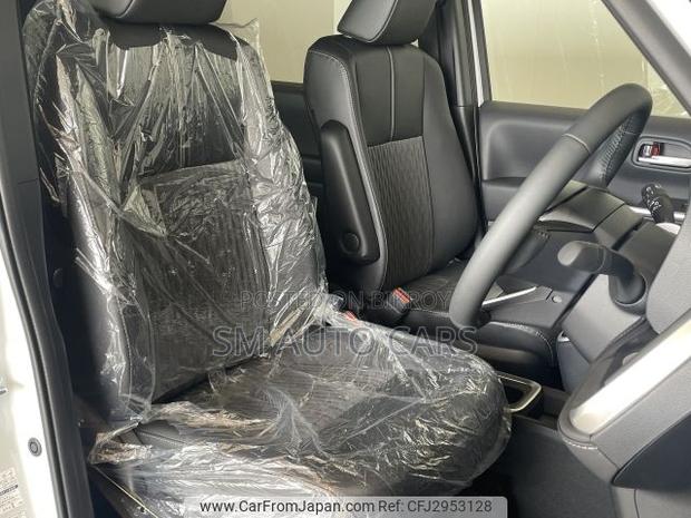 Toyota Noah 2023 Pearl