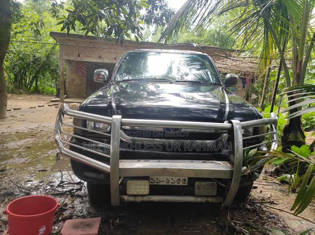 Toyota Hilux 2.5 Cab 2005 Black