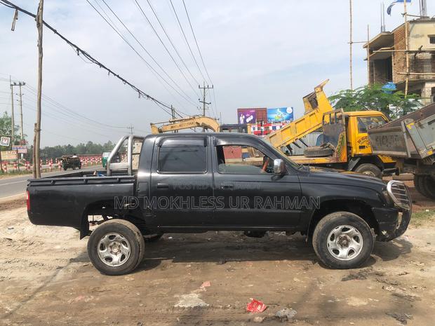 Toyota Hilux 2.5 Cab 2005 Black