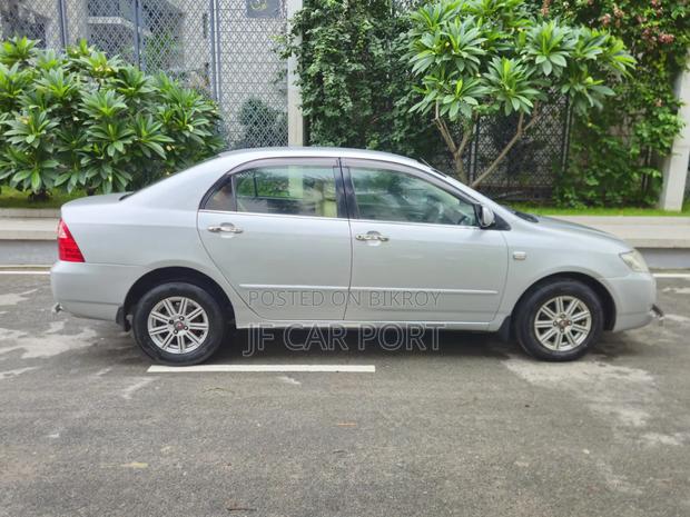 Toyota Corolla 2005 Silver