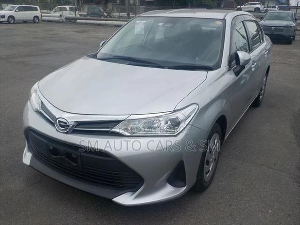 Toyota Axio 2021 Silver