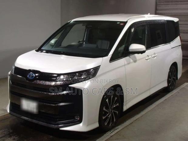Toyota Noah 2023 Pearl