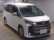 Toyota Noah 2022 Pearl for sale