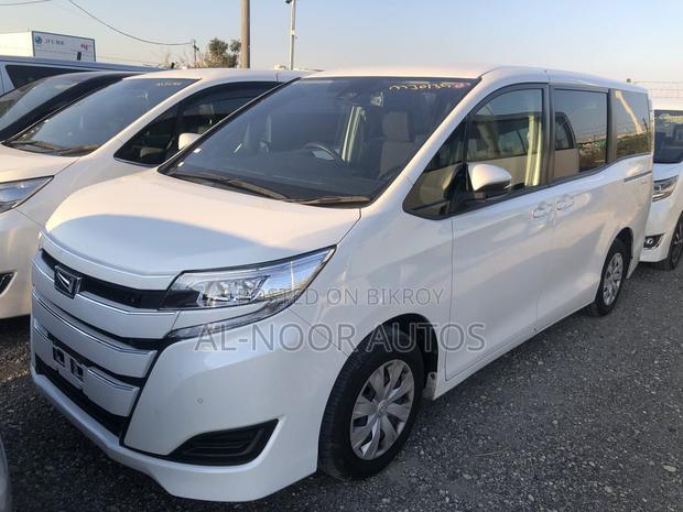 Toyota Noah 2021 Pearl