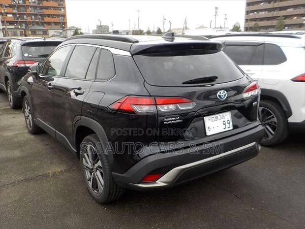 Toyota Corolla Cross 1.8 Hybrid FWD 2022 Black