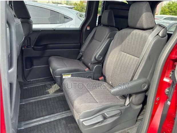 Toyota Noah 2023 Red