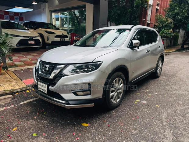 Nissan X-Trail 2017 Silver
