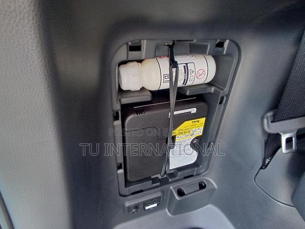 Toyota Noah 2022 Pearl