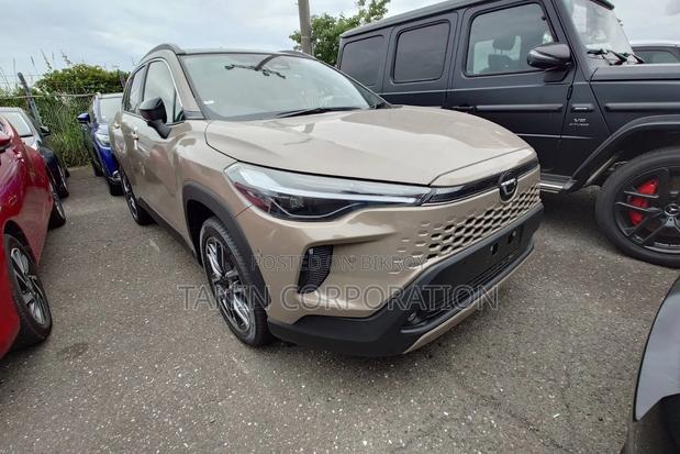 New Toyota Corolla Cross 2026 Brown