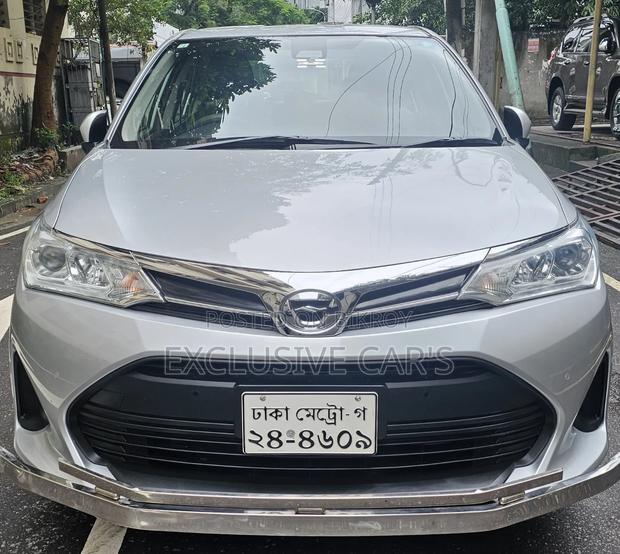 Toyota Axio 2021 Silver