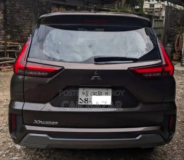 Mitsubishi Xpander 2023 Brown