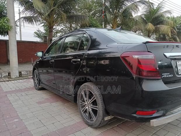 Toyota Axio 2017 Black