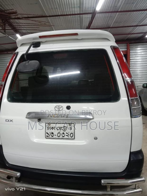 Toyota bB 2002 White