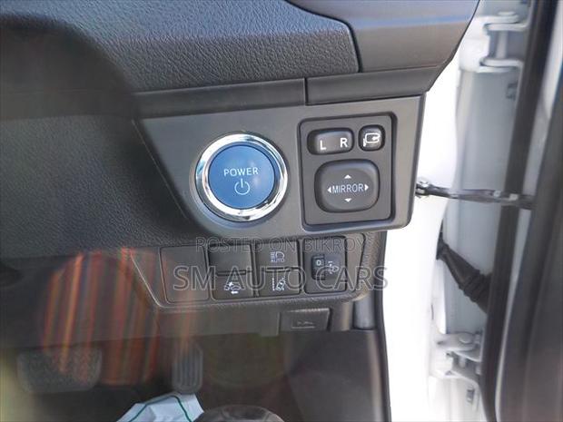 Toyota Axio 2022 White