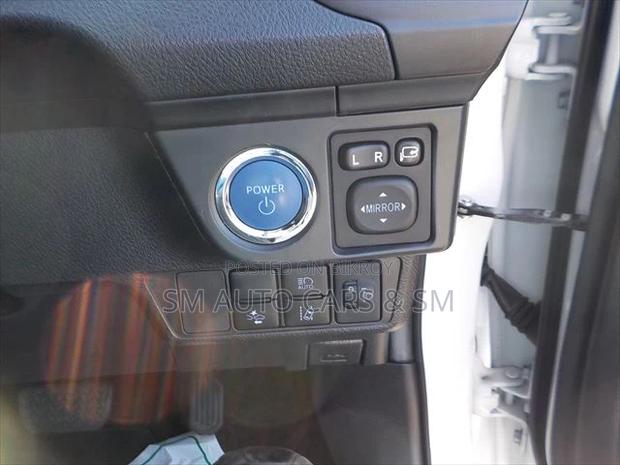Toyota Axio 2022 White