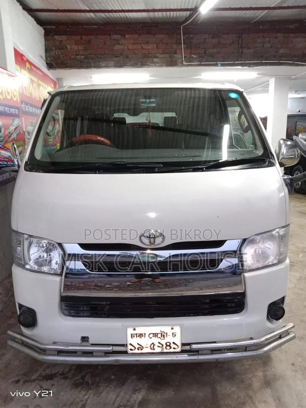 Toyota bB 2014 White