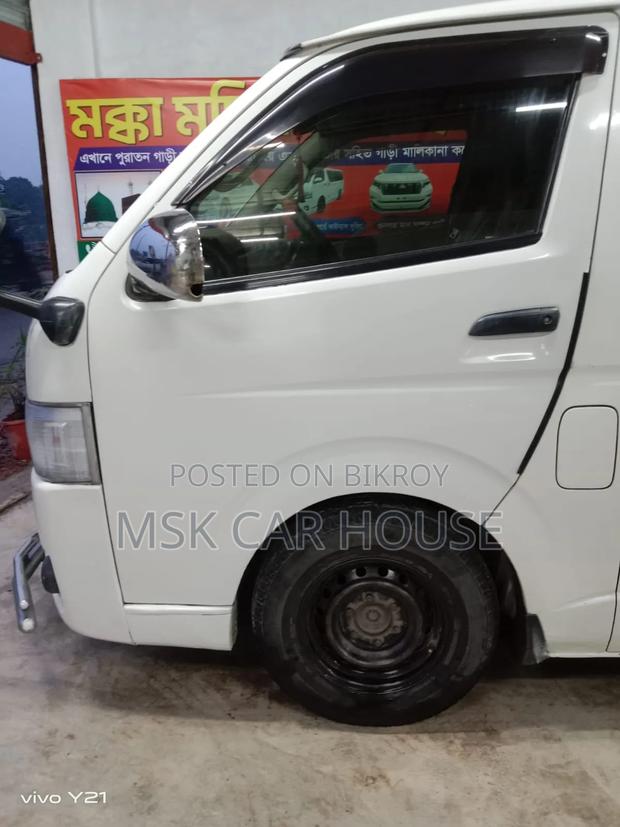 Toyota bB 2014 White