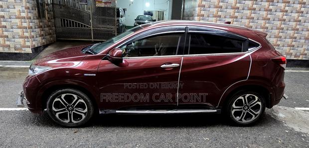 Honda Vezel 1.5 Hybrid 2WD 2014 Maroon