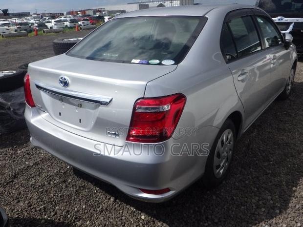 Toyota Axio 2021 Silver