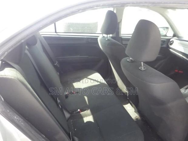 Toyota Axio 2021 Silver