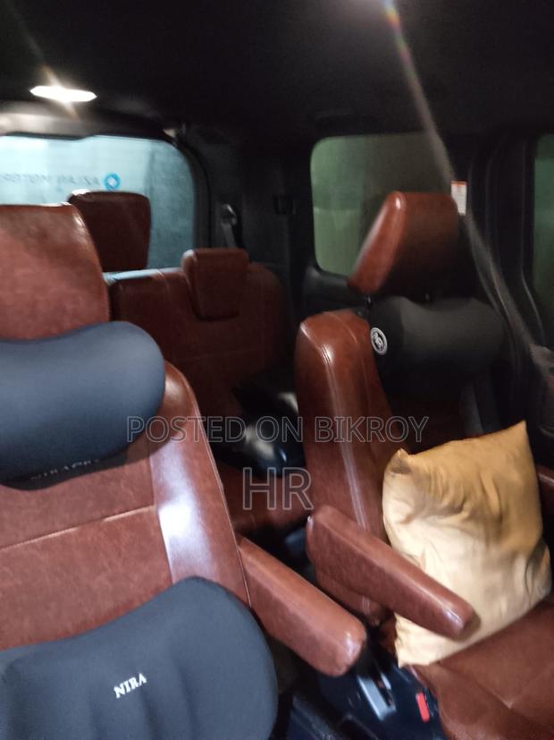 Toyota Esquire 2.0 AWD (7 Seater) 2018 Black