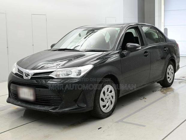 Toyota Axio 2021 Black