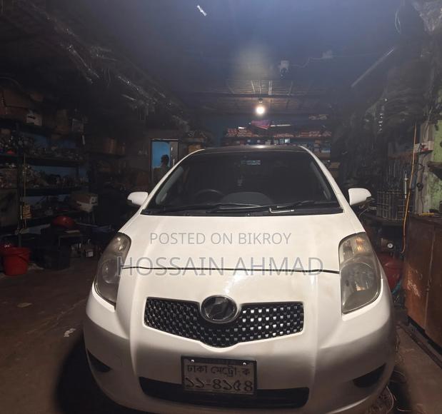 Toyota Vitz 2008 White