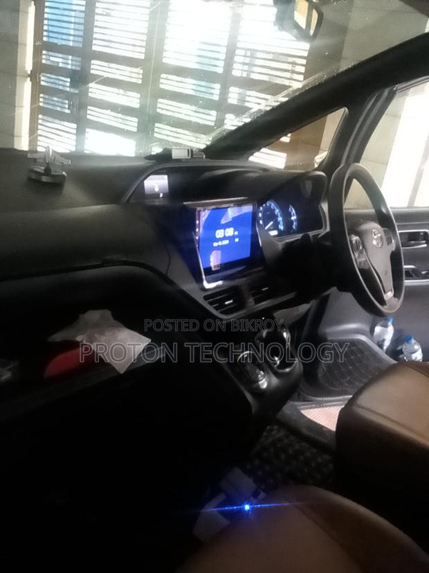 Toyota Noah 1.8 FWD Hybrid (7 Seater) 2015 Purple