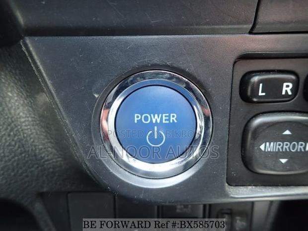 Toyota Axio 2021 Silver