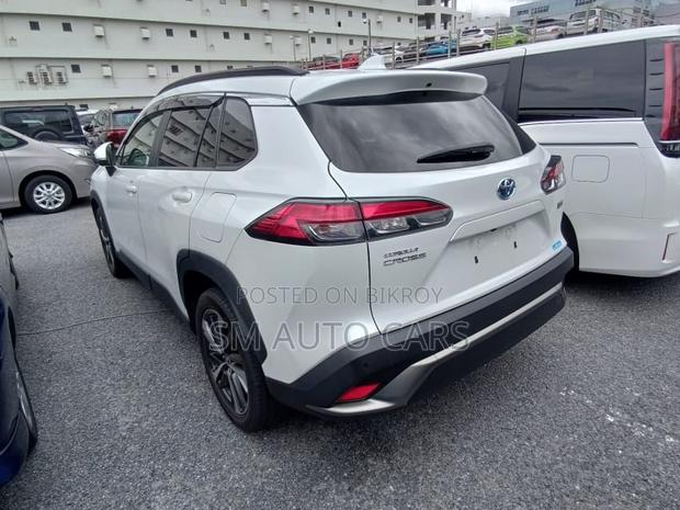 Toyota Corolla Cross 1.8 Hybrid FWD 2021 Pearl