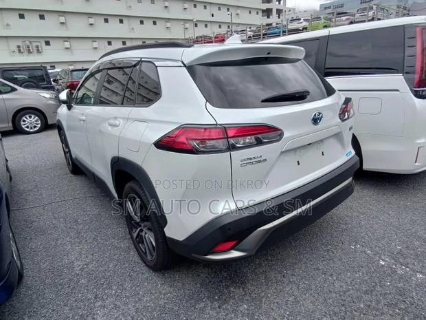 Toyota Corolla Cross 1.8 Hybrid FWD 2021 Pearl