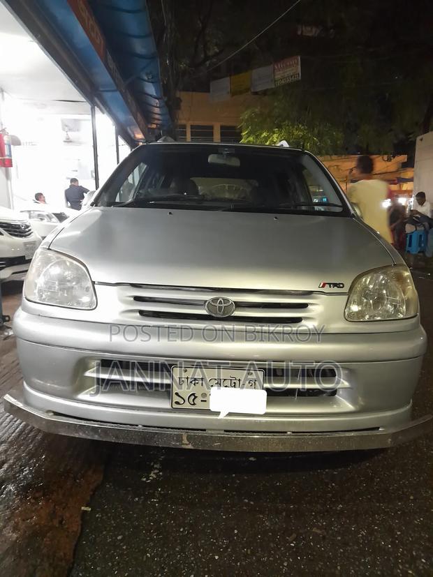 Toyota Raum 2003 Silver