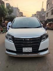 Toyota Noah 2014 White for sale