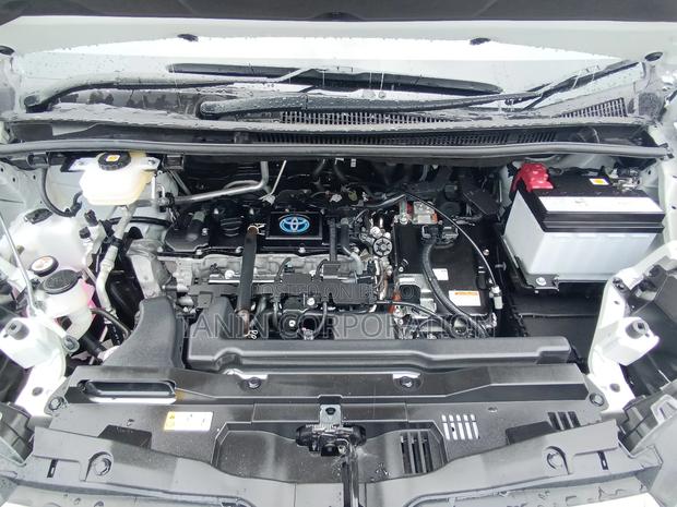 Toyota Noah 2024 Pearl
