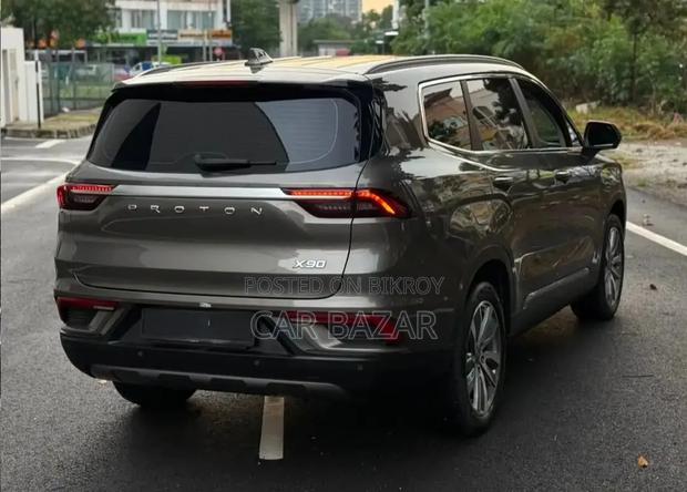 Proton 400 2024 Brown