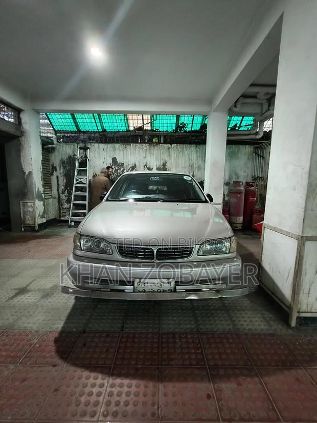 Toyota Corolla 2000 Pearl